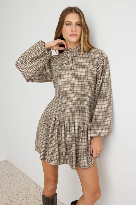 TRENDYOLMİLLA Dames Bruin Geruit Kort / Mini Lang A-lijn Jurken - Image 4