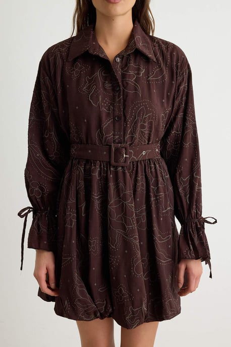 TRENDYOLMİLLA Women's Brown Plain Short / Mini Long Skater Dresses - Image 2