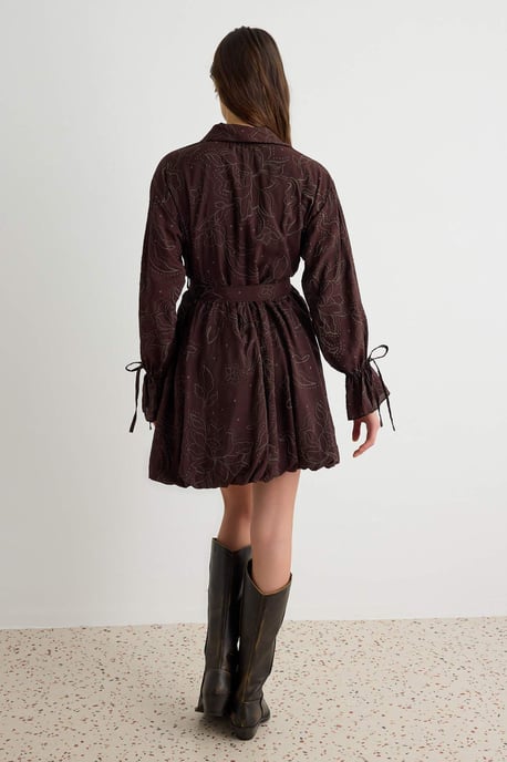 TRENDYOLMİLLA Women's Brown Plain Short / Mini Long Skater Dresses - Image 3