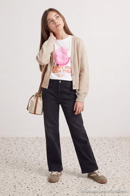 TRENDYOLKIDS Girls Gray Graphic High Waist Jeans - Image 1
