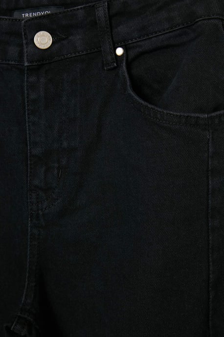 TRENDYOLMİLLA Dames Zwart Effen Normale taille Jeans - Image 3