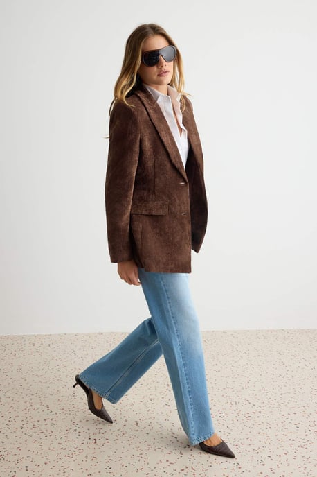 TRENDYOLMİLLA Women's Brown Plain Long Fitted Blazers - Image 5