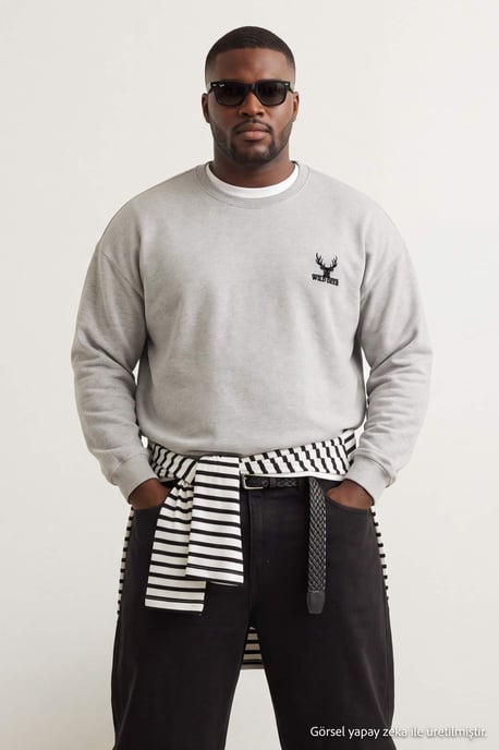 TRENDYOL MAN Men's Gray Plain Long Oversize Plus Size Sweatshirts - Image 1
