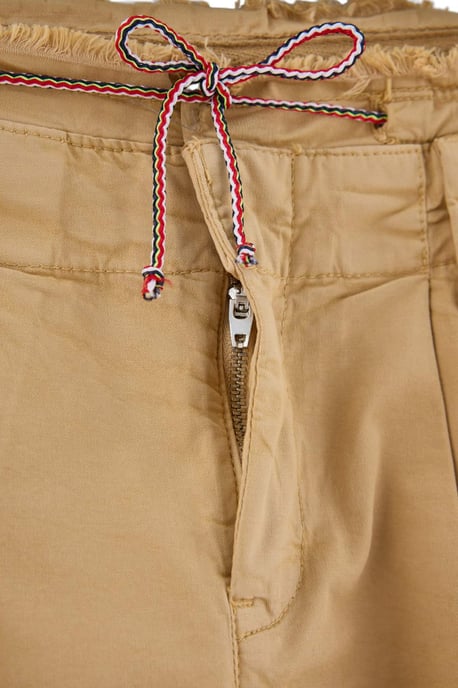 TRENDYOLMİLLA Dam Beige Enfärgad Vid benlängd Normal midja Shorts Bermudashorts - Image 5