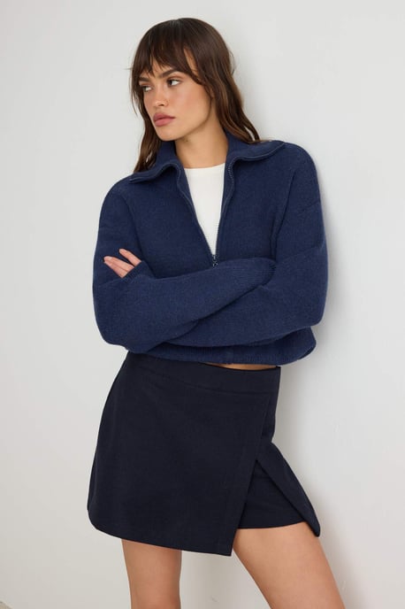 TRENDYOLMİLLA Dam Mörkblå Enfärgad Normal midja Shorts Bermudashorts - Image 4