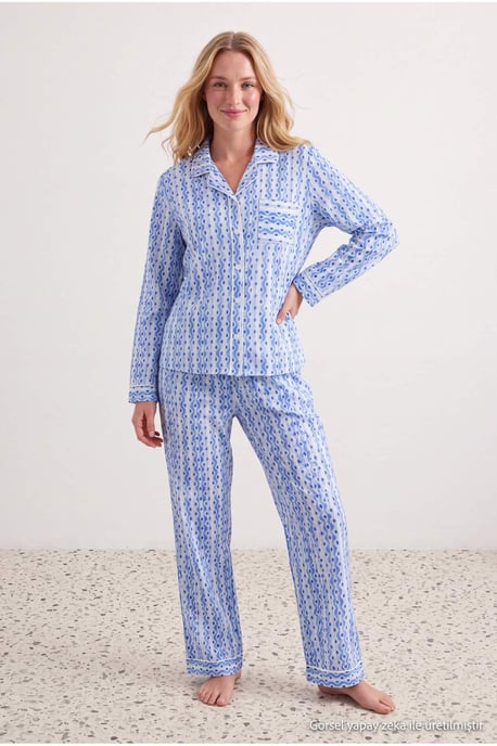 TRENDYOLMİLLA Dames 2-pack Blauw Met grafische print Lang Loungewear Regular fit Pyjama- Sets - Image 6