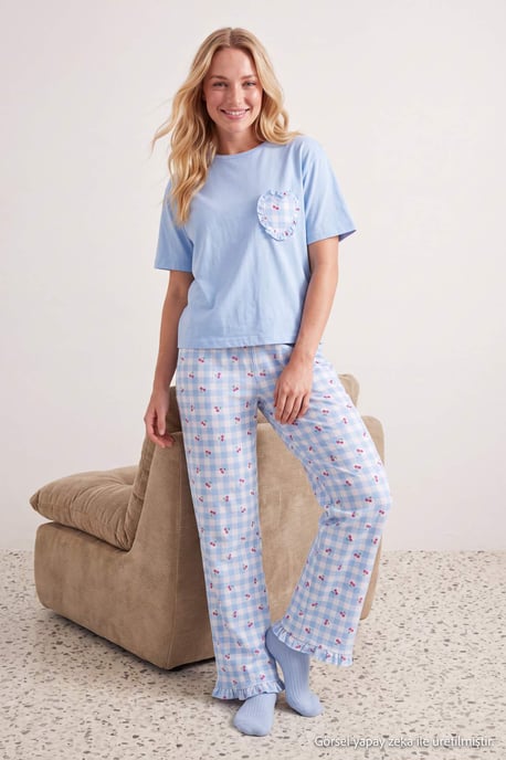 TRENDYOLMİLLA Dames 2-pack Wit Geruit Kort Loungewear Regular fit Pyjama- Sets - Image 1