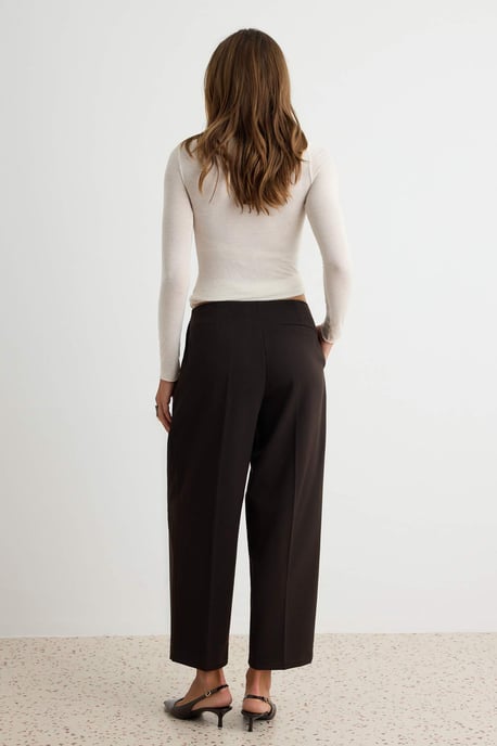 TRENDYOLMİLLA Women's Brown Plain Cigarette pants Normal waist Trousers - Image 3