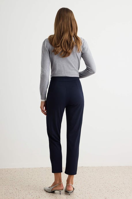 TRENDYOLMİLLA Women's Dark blue Plain Carrot pants Normal waist Trousers - Image 3