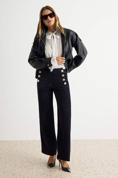 TRENDYOLMİLLA Women's Dark blue Plain Straight Normal waist Trousers - Image 4
