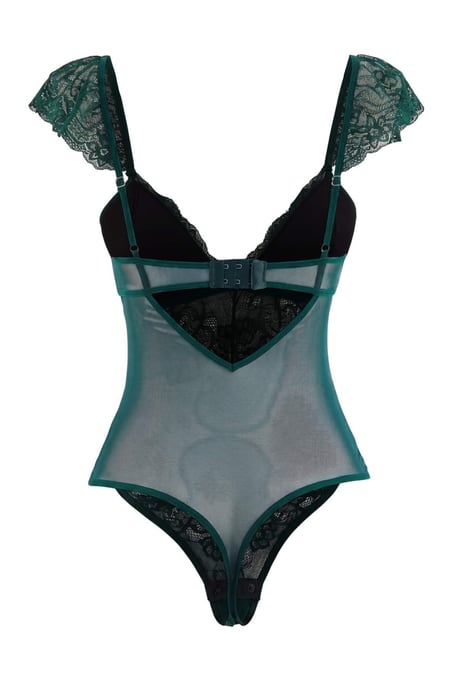 TRENDYOLMİLLA Women's Green Plain Sleeveless Fitted Bodysuits - Image 5