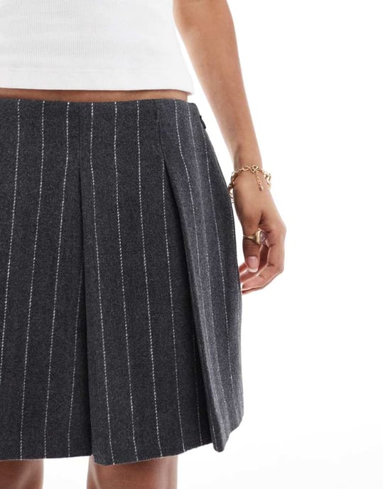 ASOS DESIGN wool look pleat tailored skirt in charcoal stripe - Image 3