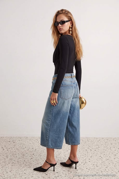 TRENDYOLMİLLA Dames Zwart Effen Lang, Getailleerd Bodys - Image 4