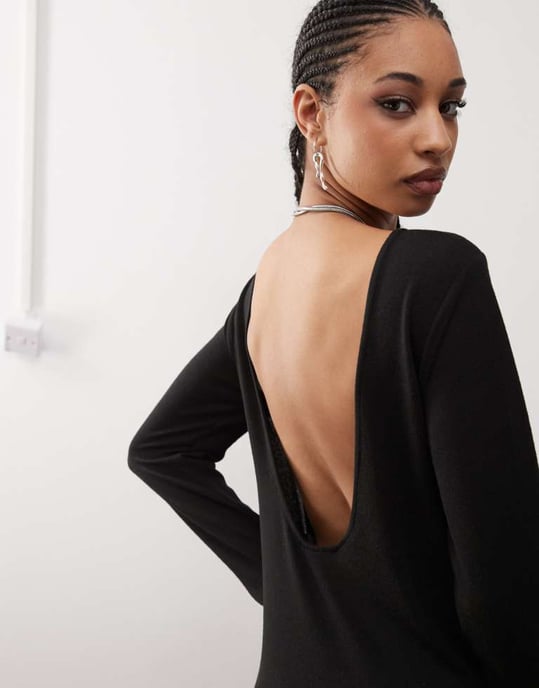 Noisy May scoop back knitted maxi dress in black texture - Image 4