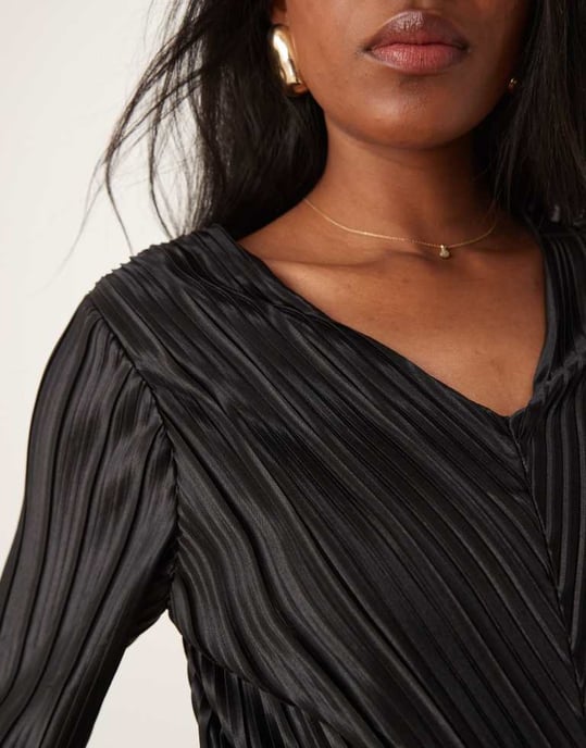 YAS long sleeve plisse dress in black - Image 3