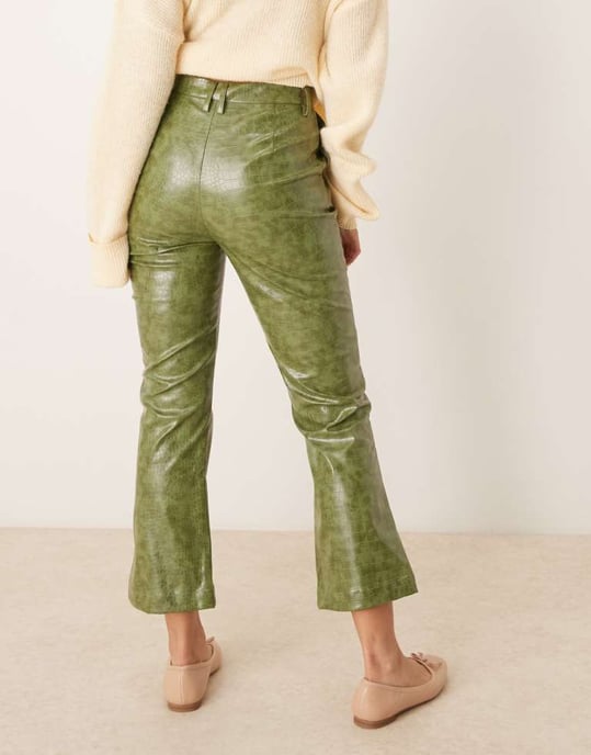 ASOS DESIGN faux leather zip front ankle grazer trouser in green croc - Image 3