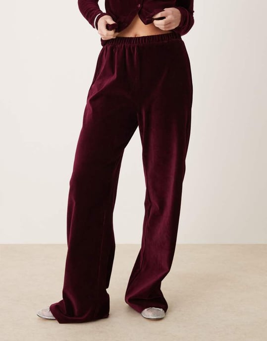 ASOS DESIGN wide leg velvet cord trousers in burgundy - Image 2