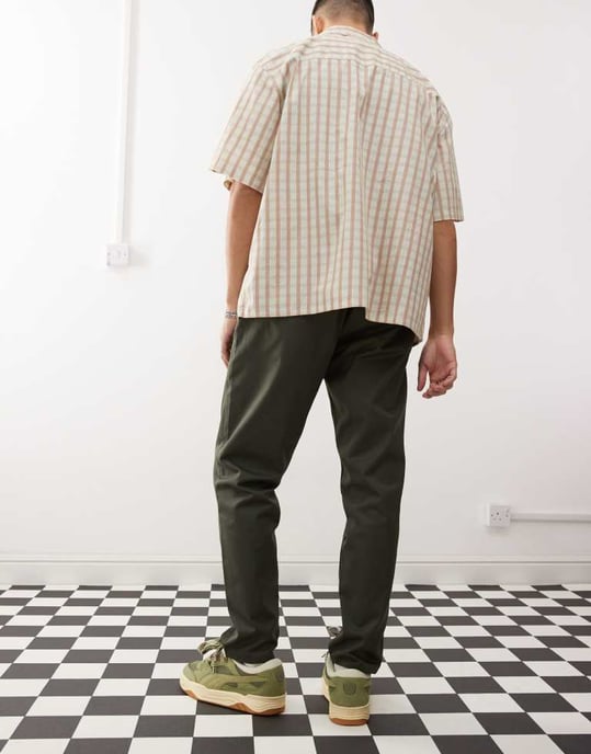Dr Denim Rush tailored tapered leg chino pant with elastic waistband and drawstring in forest green - Image 4