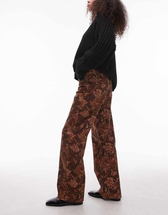 Topshop Ember low rise straight leg jean in brown snake print - Image 3