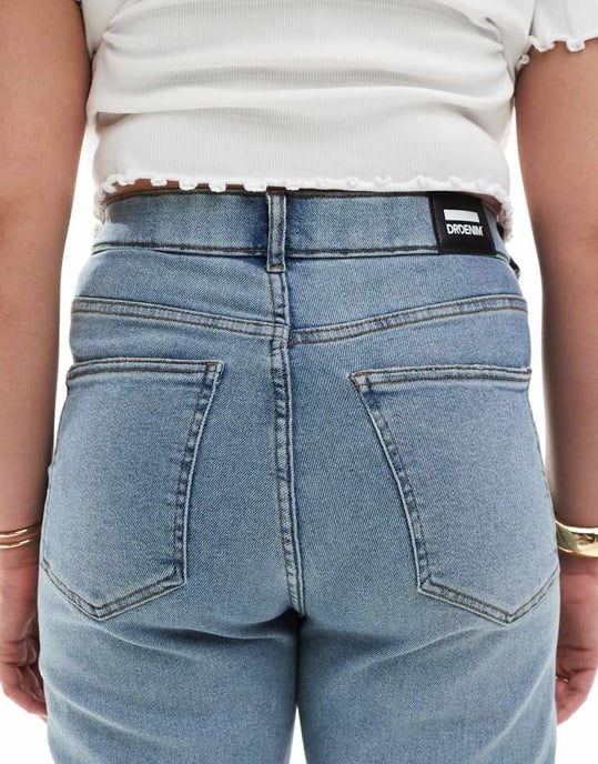 Dr Denim Plus Moxy straight leg jeans in cape light vintage worn blue - Image 4
