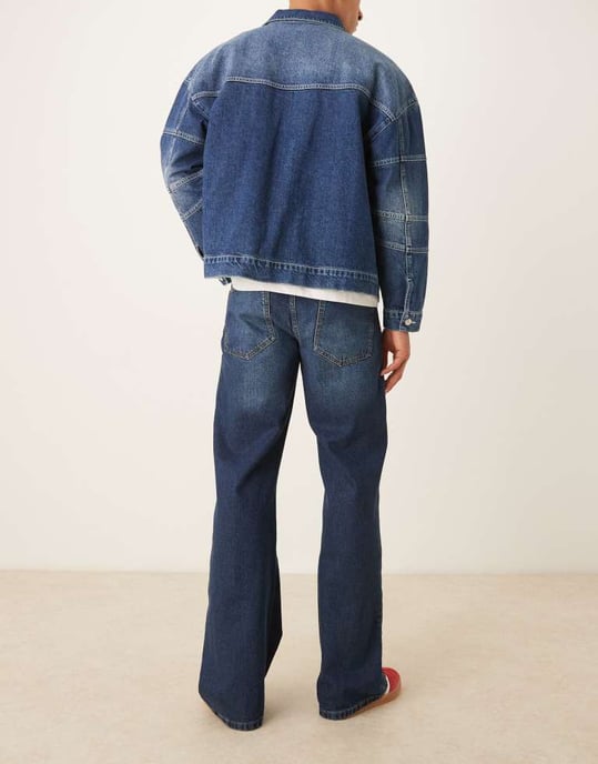 ASOS DESIGN vida utsvängda jeans med toning i mörk tvättad blå - Image 2