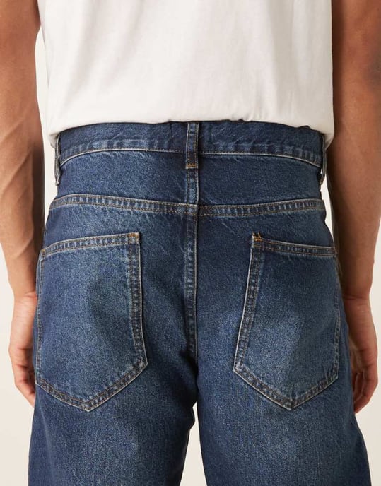 ASOS DESIGN vida utsvängda jeans med toning i mörk tvättad blå - Image 4
