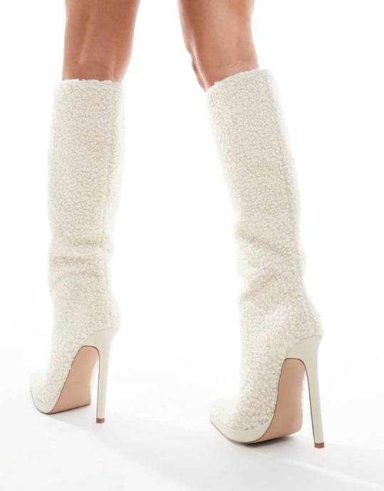 Simmi London Laylani Teddy Knee boot in Cream - Image 3