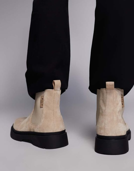 Walk London Callum Chelsea boot in stone suede - Image 4