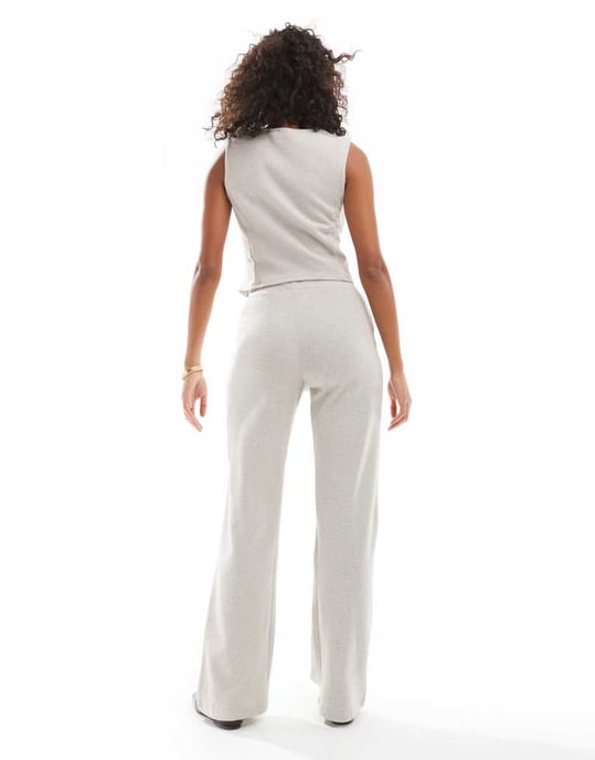 Pieces structured jersey high waisted trouser co-ord in silver grey - Image 4