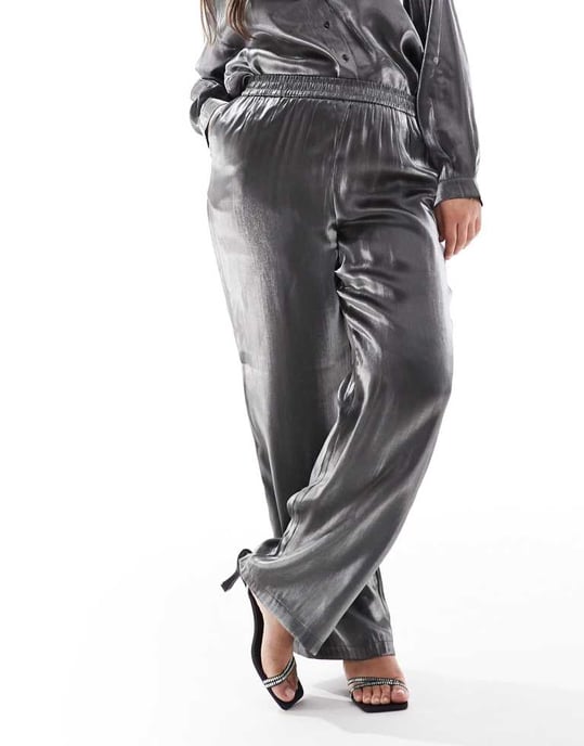 Pieces Curve pull on trouser co-ord in metallic grey - Image 2