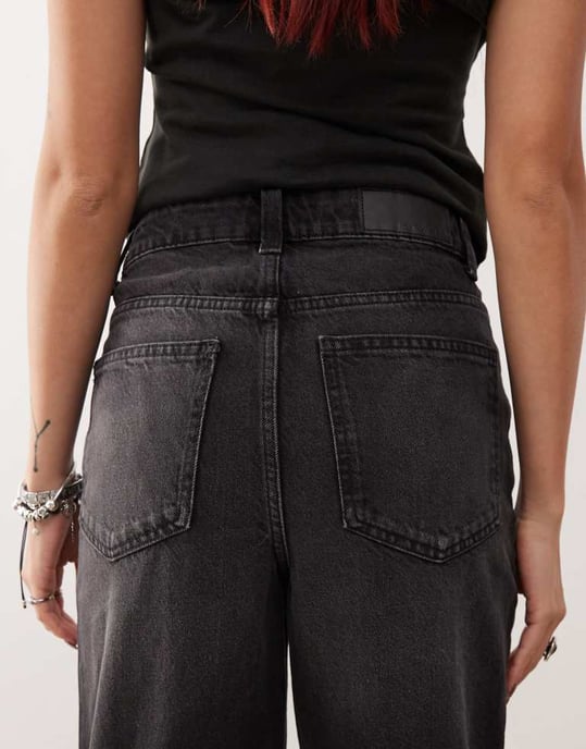Noisy May Pixie high waist boyfriend jeans in washed black - Image 4