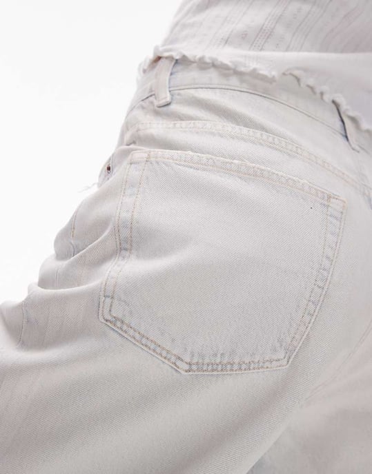 Topshop mid rise loose fit white coated jean in bleach - Image 4