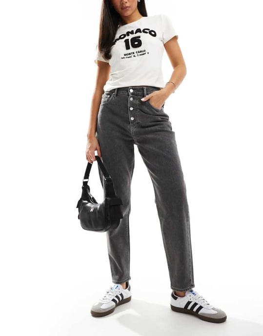 Tommy Jeans ultra high mom jeans in washed black - Image 1