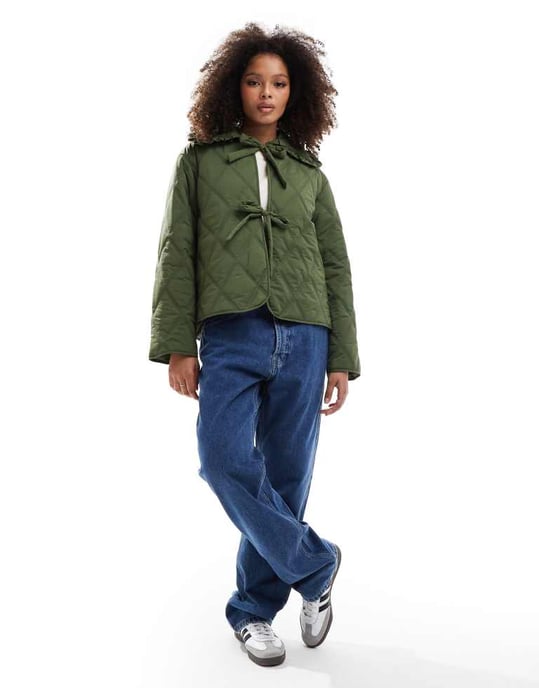 ASOS DESIGN quilted frill collar jacket with tie front in khaki - Image 3