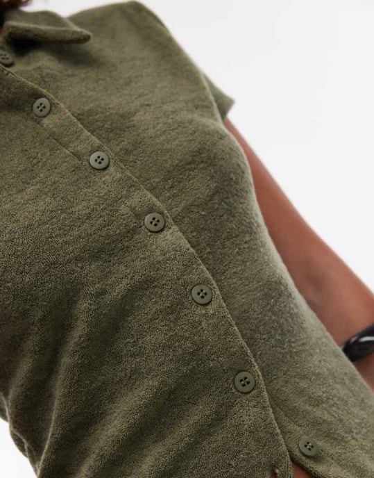 Topshop frottéknappad skjorta i khaki - Image 3