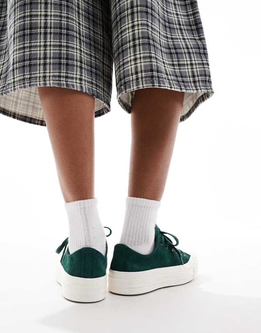 Converse Chuck 70 Ox trainers in dark green - Image 4