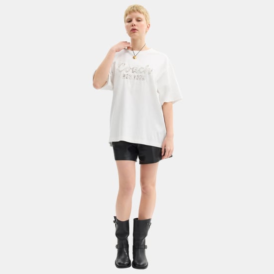 Cursive Coach Embroidered T-Shirt In Organic Cotton - Image 2