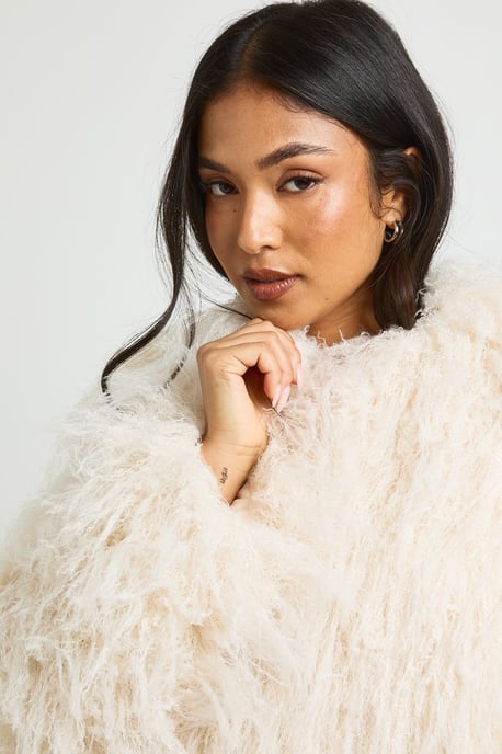 Petite Shaggy Faux Fur Jacket - Image 4