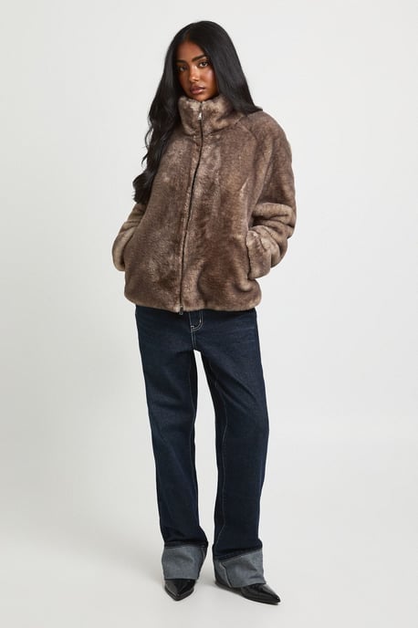Two Tone Faux Fur Funnel Neck Jacket - Image 3