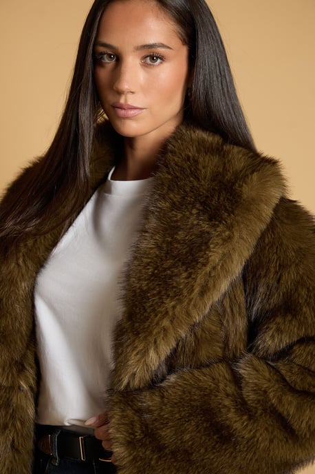 Maxi Faux Fur Plush Coat - Image 4