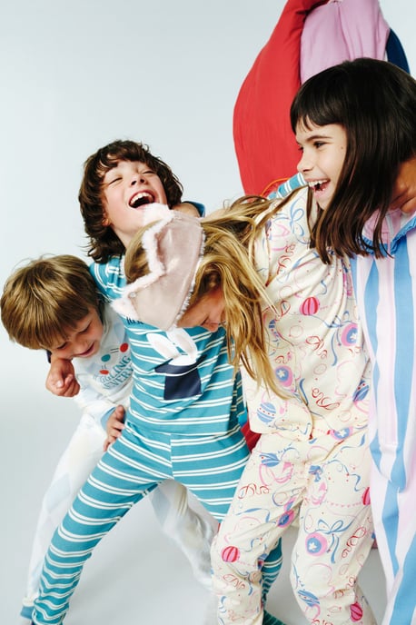 Girls' Circus Patterned Buttoned Long Sleeve Pajama Set - Image 2