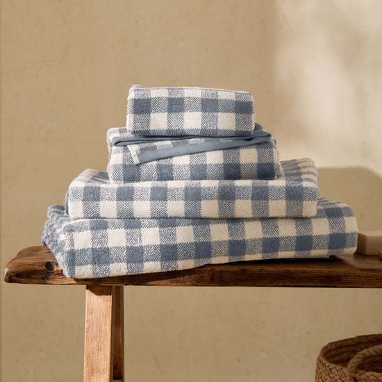 Yard Barton Gingham Check Bath Towel, Denim Blue - Image 1