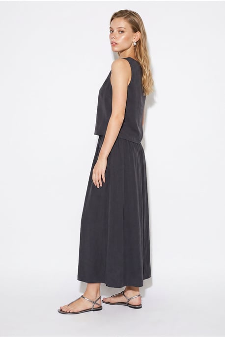 Sleeveless Scoop Neck Tank Top and Midi Skirt Co-Ord Set - Image 5