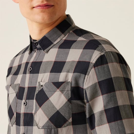 Men's Regatta Lance in Blk/DkGrBlCh - Image 4