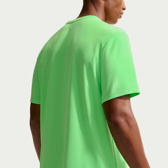 Nike Mens Miler Swoosh Reflective Detail T-Shirt (Green/Silver) - Image 2