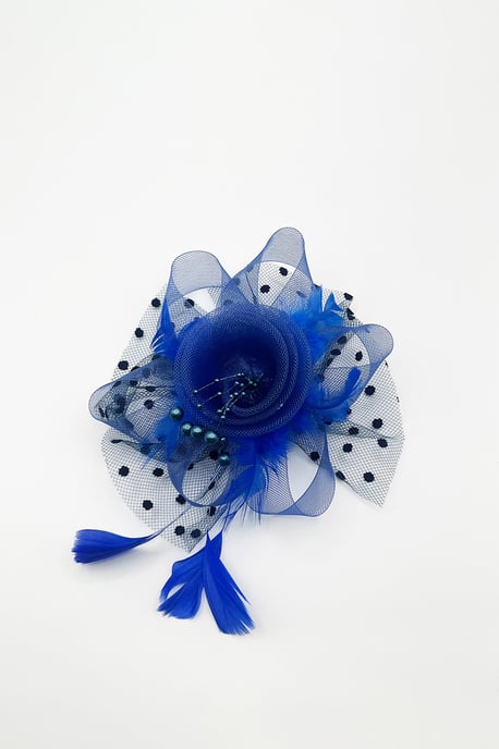 Rosette Faux Pearl & Polka Veil Feather Fascinator in Blue - Image 4