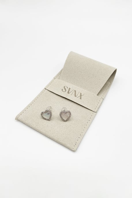 Diamante & Seashell Heart Earrings In Silver - Image 4