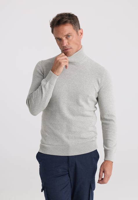 Pullover Turtleneck Pullover - Image 3
