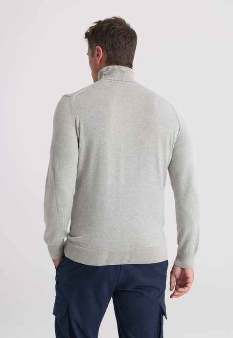 Pullover Turtleneck Pullover - Image 4