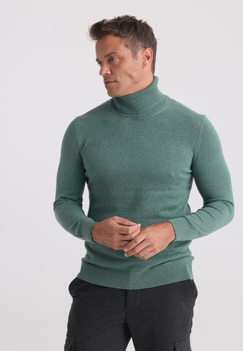 Pullover Turtleneck Pullover - Image 1
